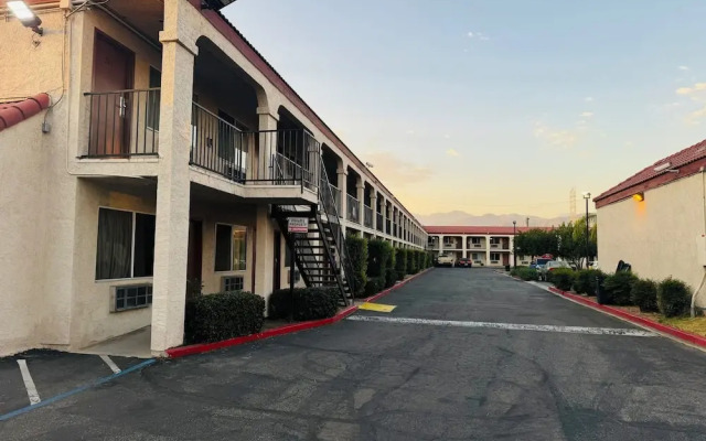 Casa Blanca Hotel & Suites Azusa