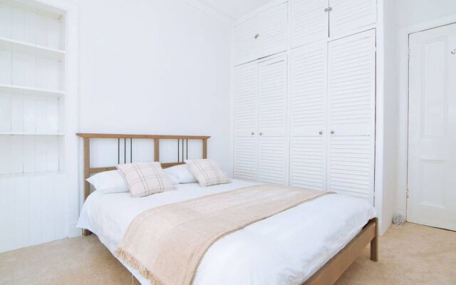 Spacious Flat With Fantastic Views
