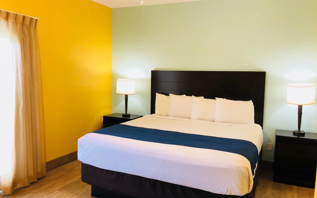 The Island Hotel Near Beach Port Aransas