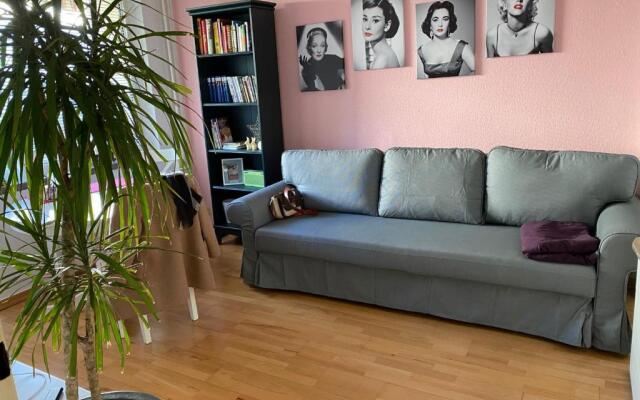 ID 7030 - Private Apartment