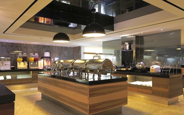 Royal Group Hotel Ho Yi Branch
