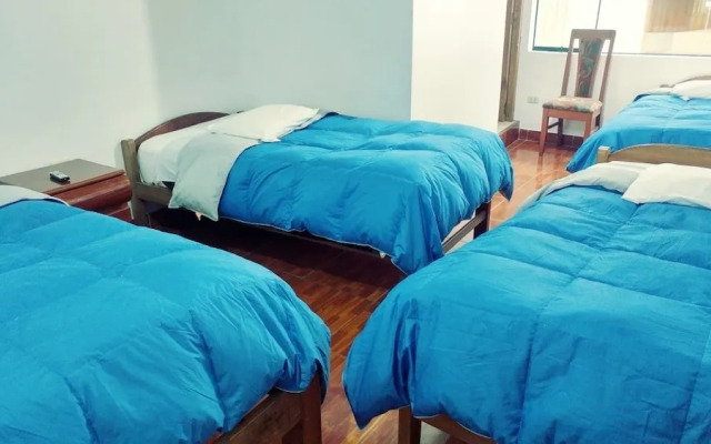 Hostal Bromelias Inn