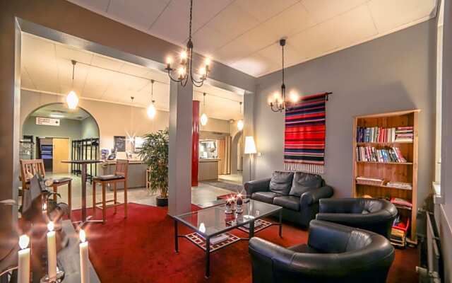 Jugend Home Hotel & Guest Home