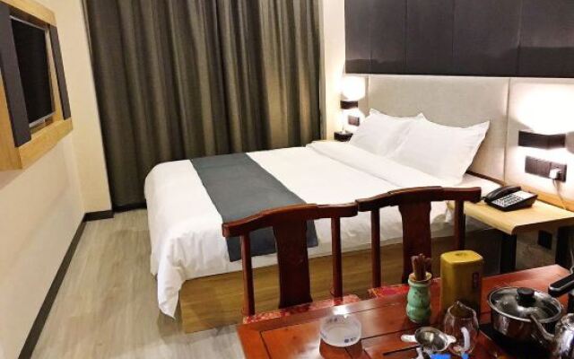 Shankee Tea Style Hotel (Qingdao Licun Commercial Street Wannianquan Road Subway Station)