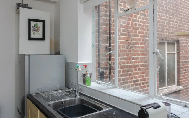 Spacious 2 Bedroom Apartment Near Hampstead Heath