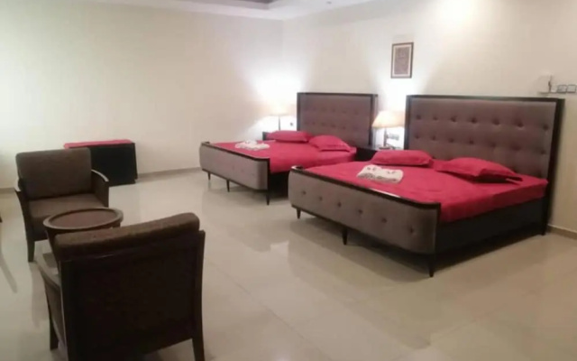 Capital O 90653 Maxwell Inn Boutique Hotel