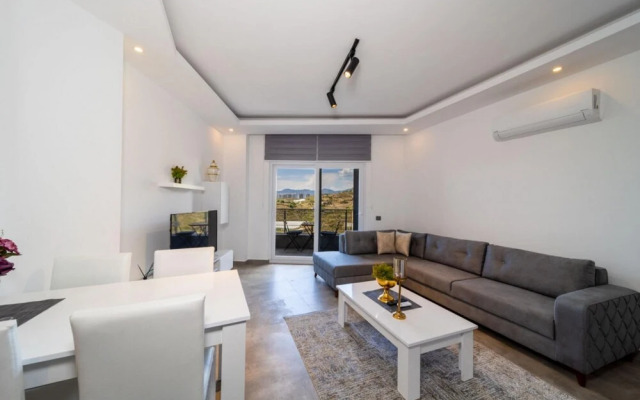 Lovely Flat With Shared Pool and Balcony in Alanya