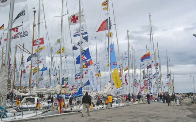 Hausboot in Laboe an der Kieler Foerde