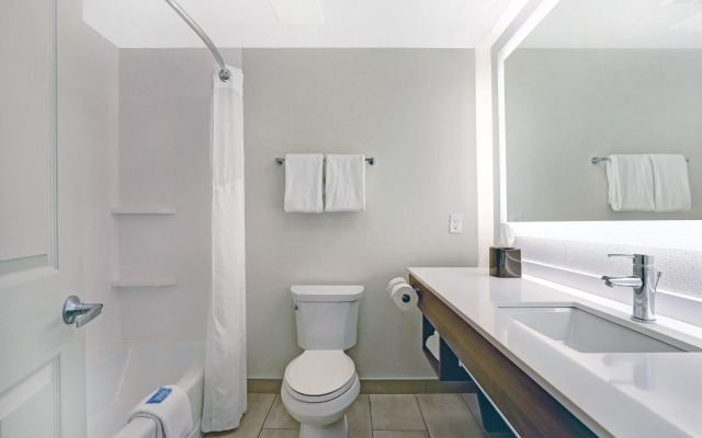 Holiday Inn Express Whitby by IHG