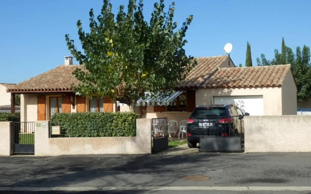 Pretty Villa With Above Ground Pool