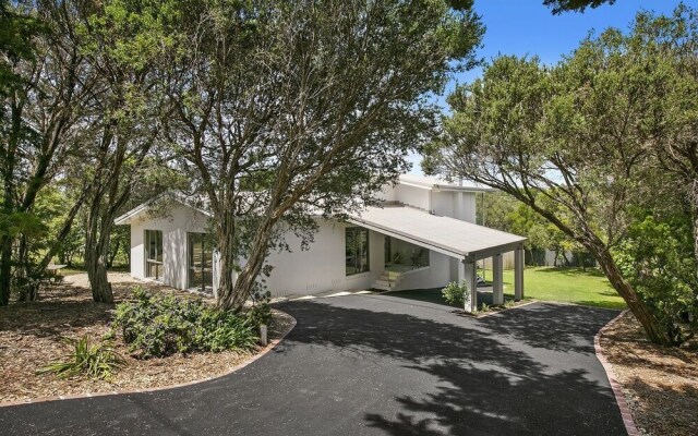 Contemporary Coastal Retreat in Rye