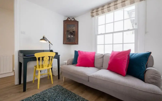 Host Stay Millfield House