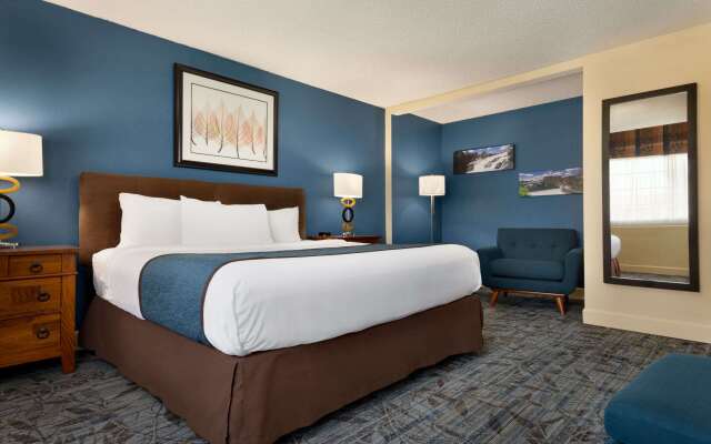 Ramada by Wyndham Spokane Airport