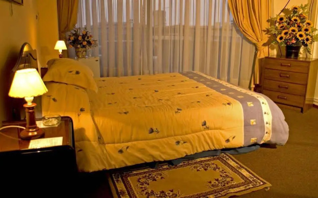 Hotel Barros Arana