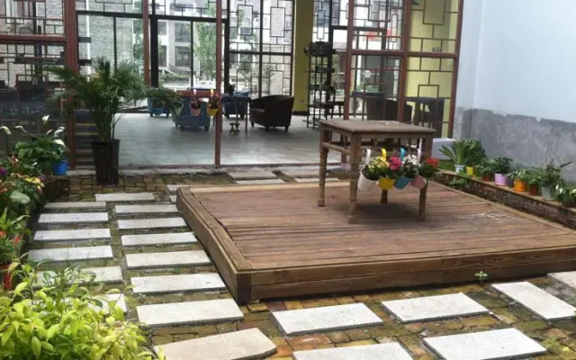 Xing Yi International Hostel