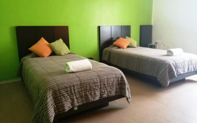 Hostal Amigo Suites