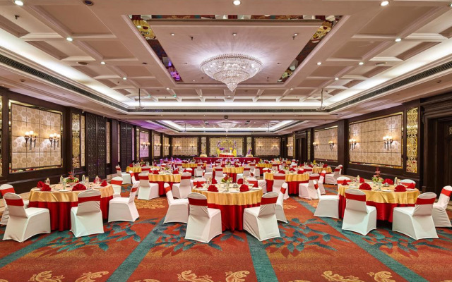 MAYFAIR Convention