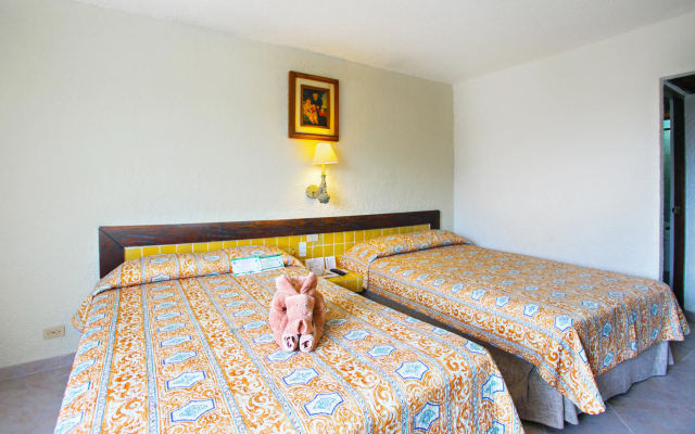 Casa del Mar Cozumel Hotel & Dive Resort with Beach Club access included
