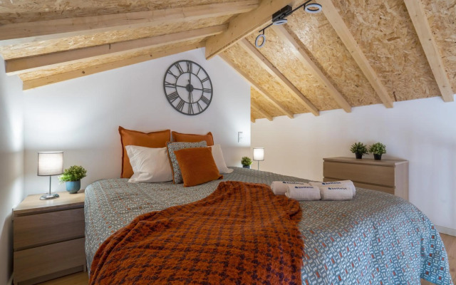 Stylish Duplex House - Terrace & River View