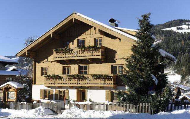 Landhaus & Haus Rustika