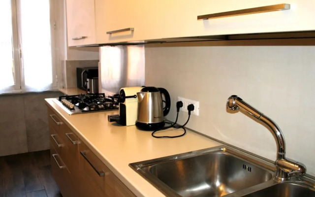 Spacious Apartment in Rome near Sea