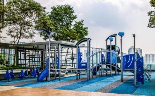 8Pax 2 BATHROOM NEAR SUMWAY PYRAMID