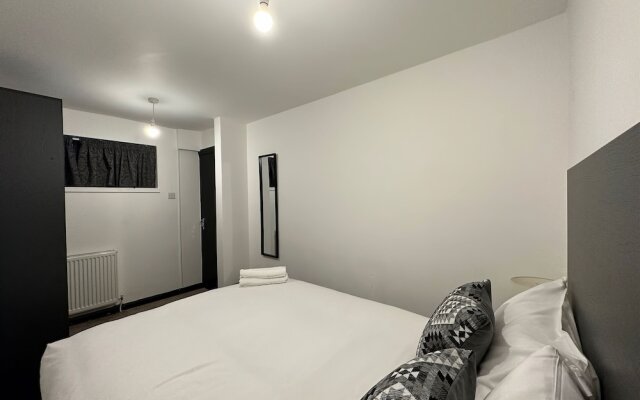Mulberry Aparthotel