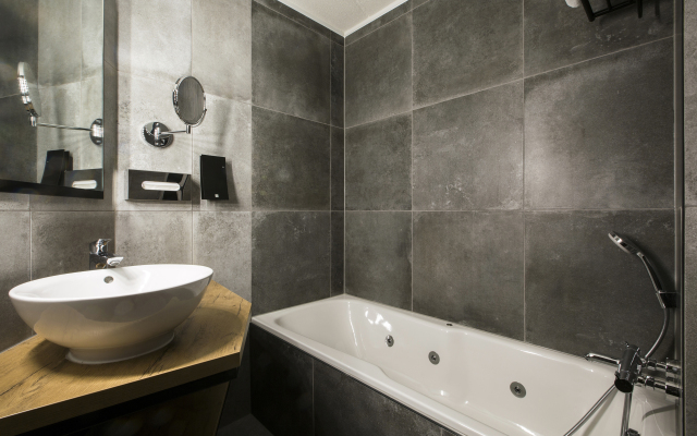 Leonardo Hotel Groningen City Center