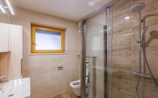 Apartment Ledrar