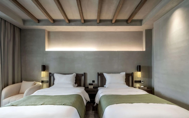Dali Qingmai Seaview Resort