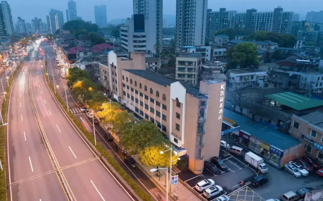 Kaiserdom Changsha West Bus Terminal