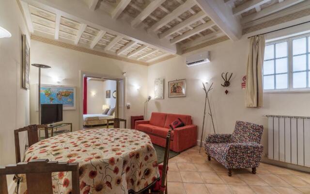 Fontanella Borghese - 2 minutes walk by Spanish Steps!