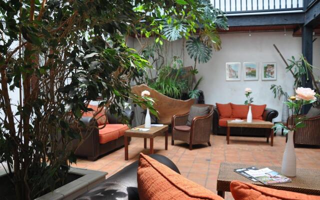 The Originals City, Hôtel La Reine Jeanne, Orthez (Inter-Hotel)