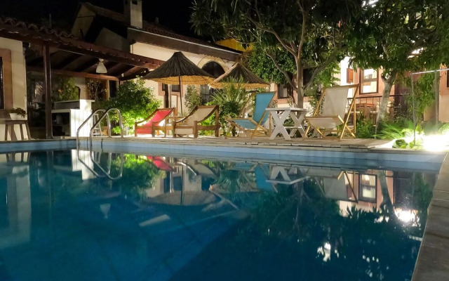 Attalos Suites Hotel