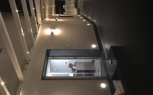 8 Room Hotel
