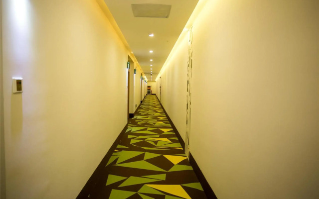 Vatica Yangzhou Dongguan Street Hotel