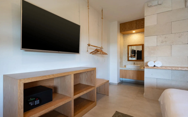 Mayan Monkey Hotel Hostel Tulum