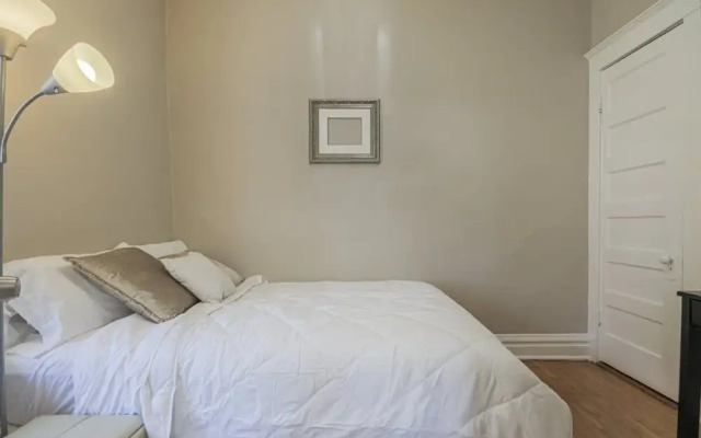 Peaceful One Bedroom Home Near Chicago