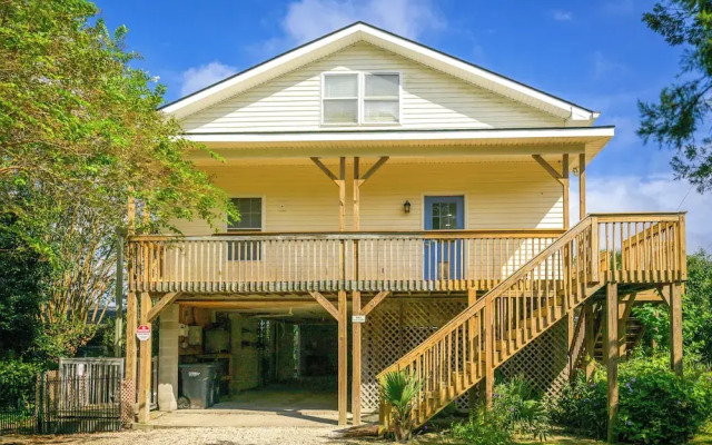 Riverfront Savannah Retreat w/ Private Dock!