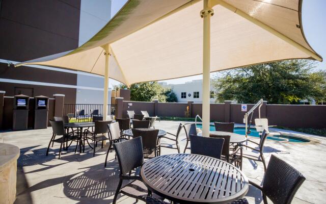Atwell Suites Austin Airport by IHG