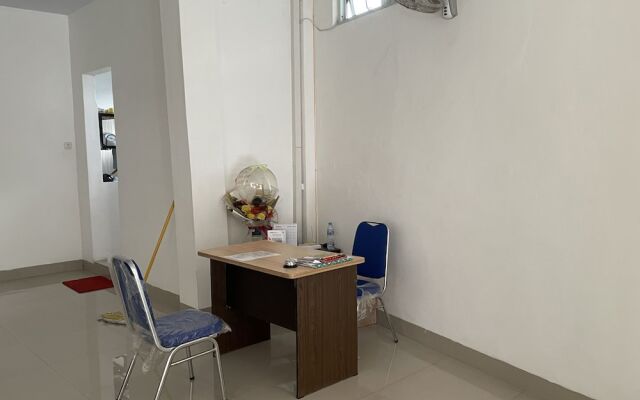 Hotel O Penginapan Musafir Syariah Near Paramount Woman & Childern's Hospital