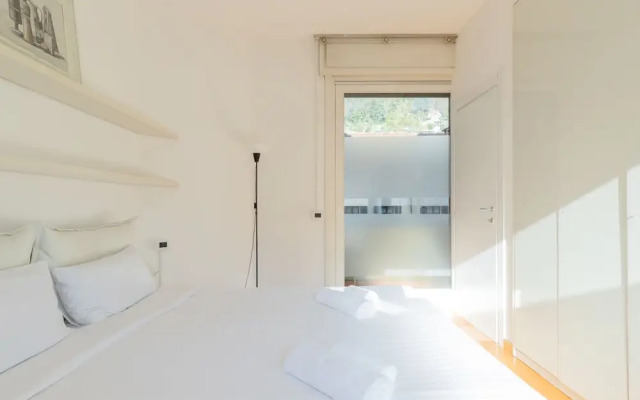 Welcoming Flats by Lake Como