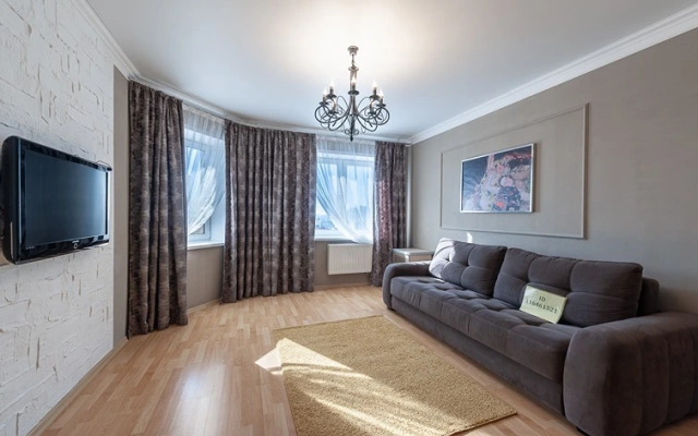 AHause на Крылова 27