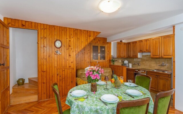 Beautiful Home in Sveti Miholjice With Wifi and 2 Bedroom