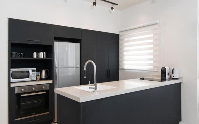 Rabin Square by TLV2RENT