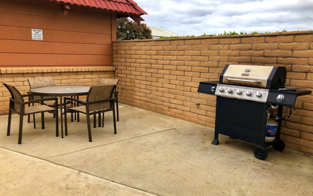 Lompoc Valley Inn & Suites