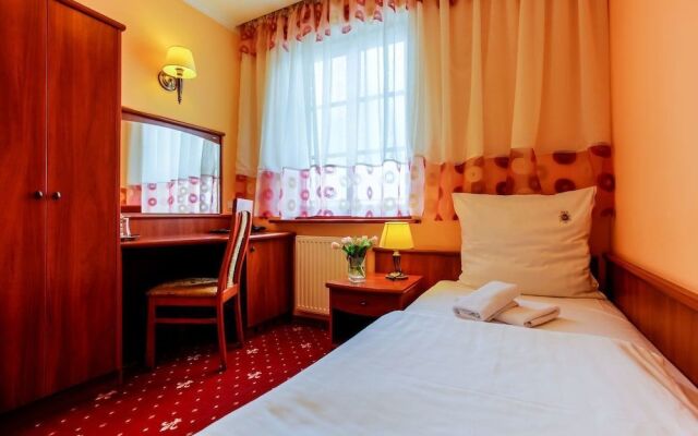 Hotel Palac Wisniewski
