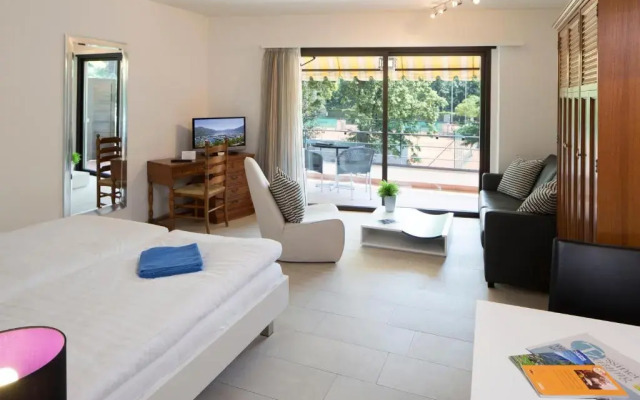Aparthotel al Lago