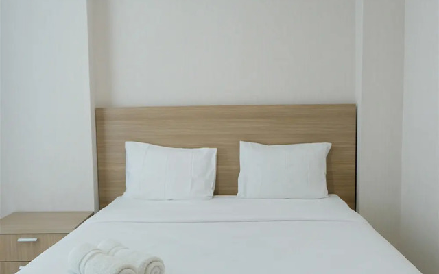 Pool View Brooklyn Studio Apartment near IKEA