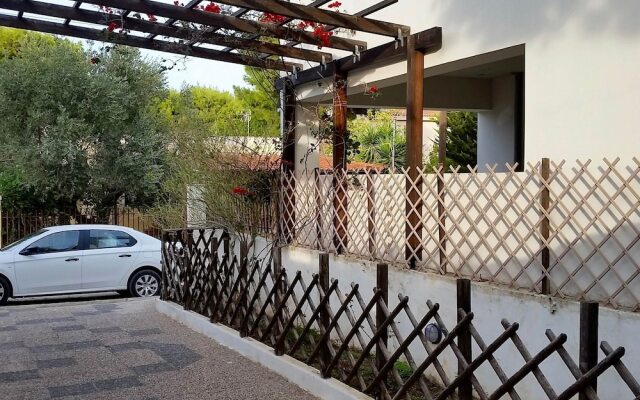 Villa Leonidas Near Athens Airport